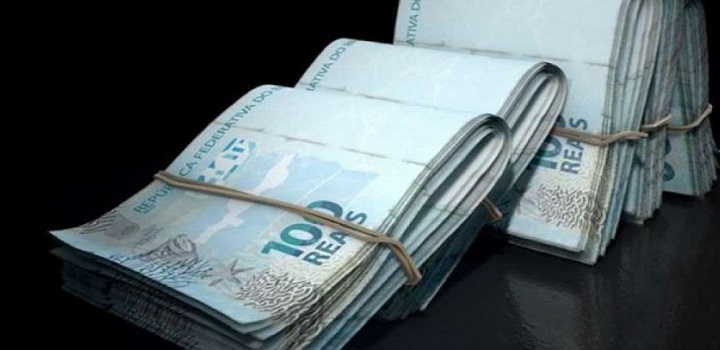 Leia mais sobre o artigo Câmara de Rio Branco alega crise, mas folha revela super salários; veja