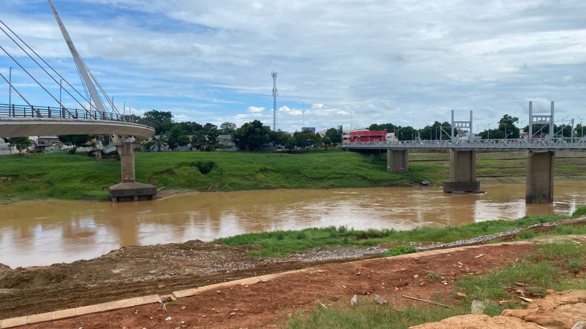 Leia mais sobre o artigo Rio Acre sobe quase três metros em 24 horas após chuvas intensas em Rio Branco
