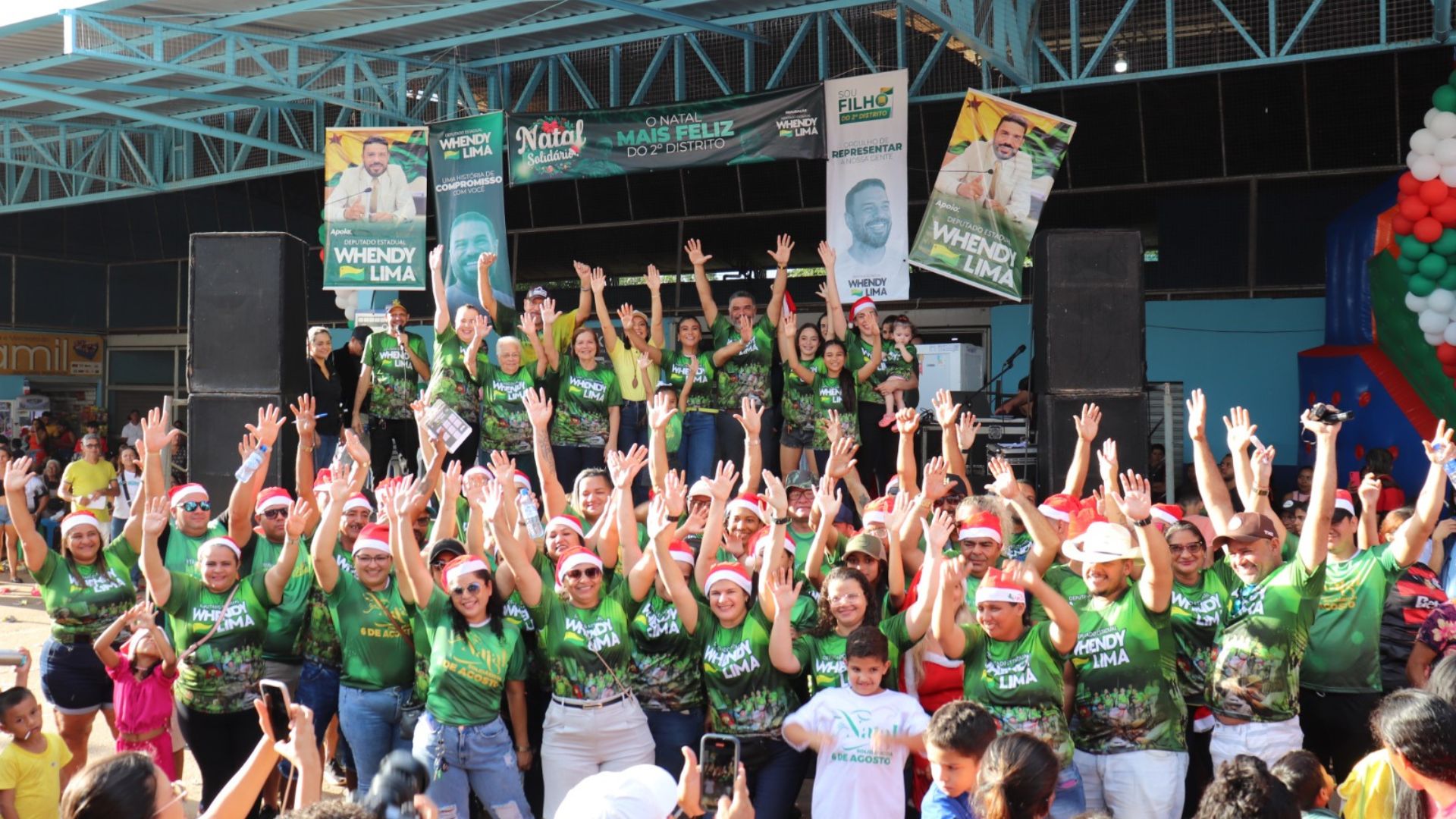 Leia mais sobre o artigo Mais de 3 mil moradores do 2º Distrito celebram terceira edição do Natal Solidário