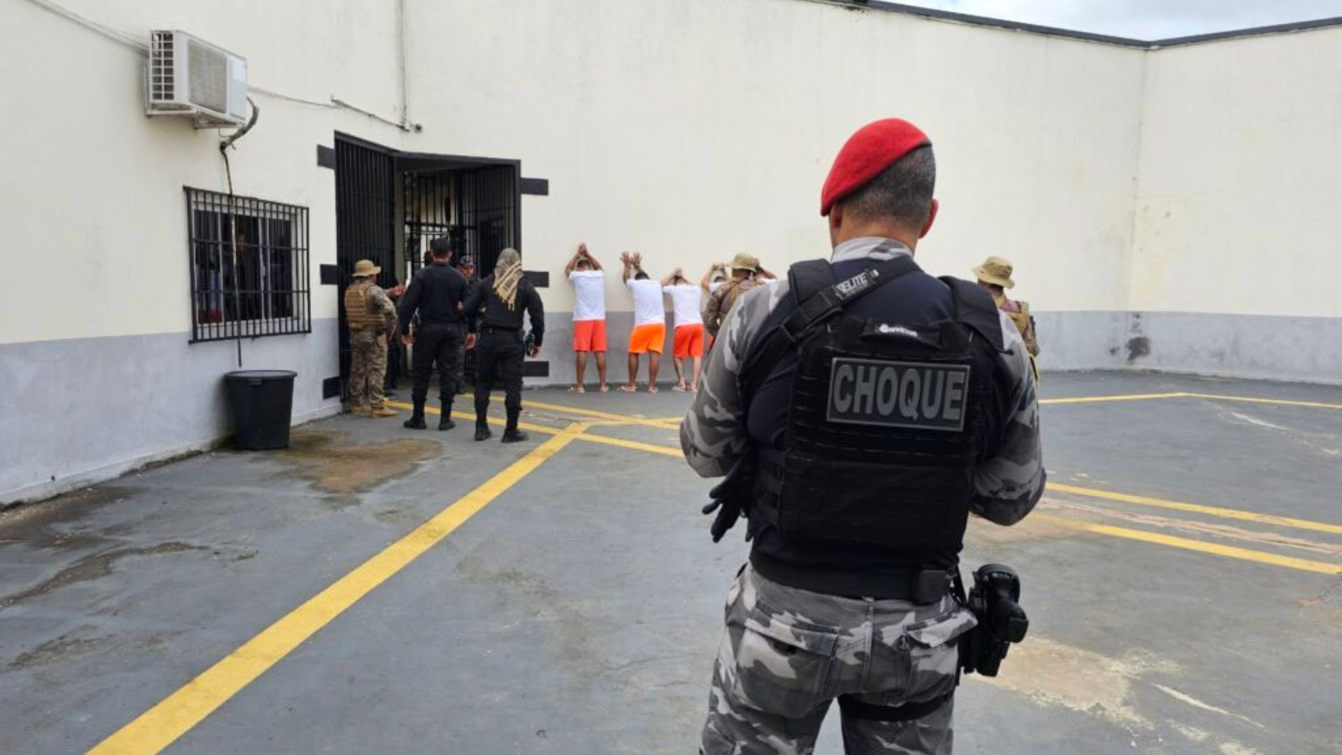 Leia mais sobre o artigo Operação Casa Maior cumpre mandados de prisão dentro de unidades prisionais de RB
