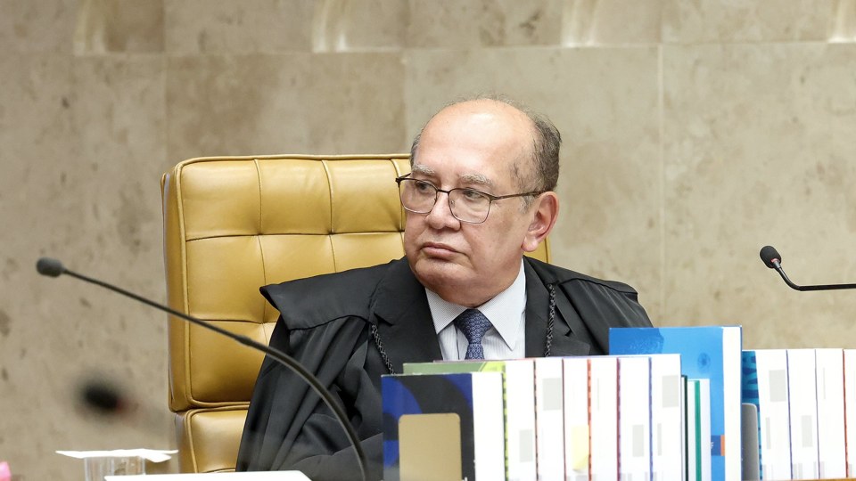 Leia mais sobre o artigo Gilmar devolve processo e STF retoma julgamento de prisões de pai e primo de Vorcaro