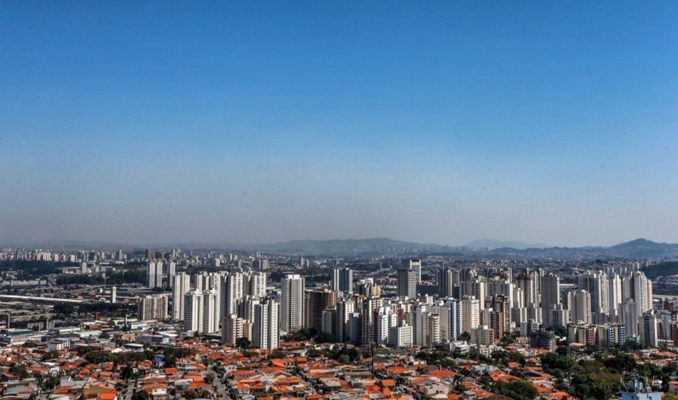 Leia mais sobre o artigo Abrainc afirma que fim da escala 6×1 pode elevar preço dos imóveis