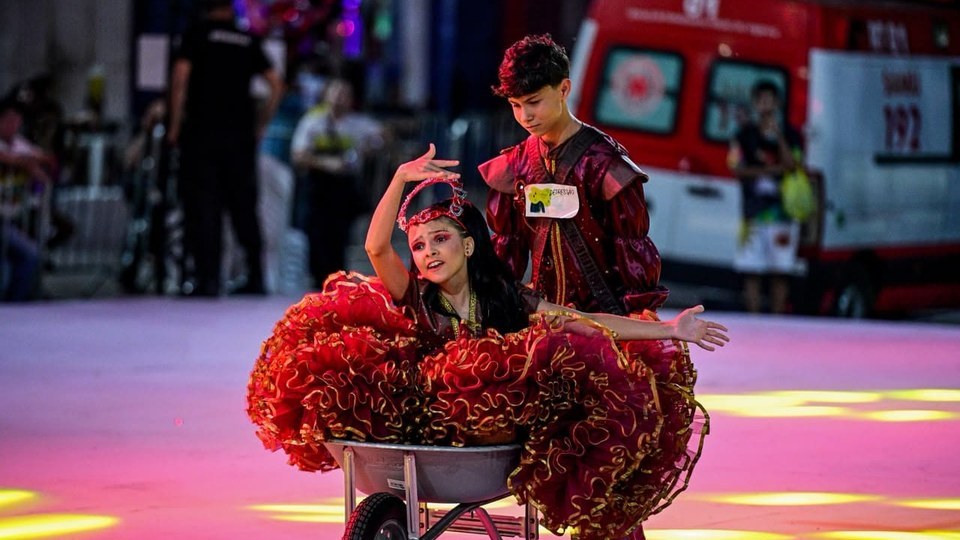 Casal de Plácido de Castro ganha título da Realeza Mirim e Junina Sassaricano na Roça elege Rainha da Diversidade no primeiro dia do 24º Arraial Cultural na Gameleira