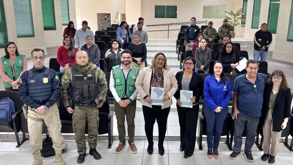 Governos do Acre e Bolívia debatem políticas de migração e proteção a refugiados em encontro binacional em Brasileia