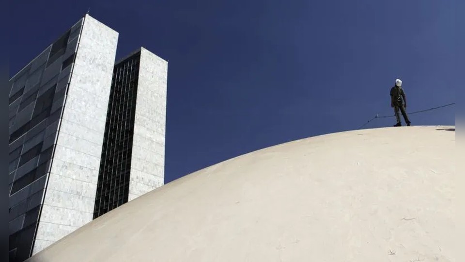 Leia mais sobre o artigo Apenas seis dos 21 partidos intimados responderam ao STF sobre emendas