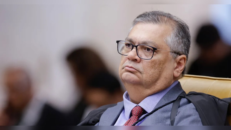 Leia mais sobre o artigo Congresso aciona ministros do STF para contestar bloqueio de bens de Valdemar