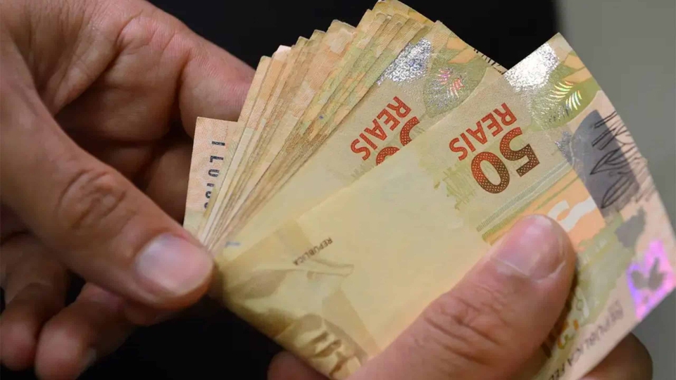 Leia mais sobre o artigo Renda no Acre cresce, mas segue abaixo da média nacional, diz estudo