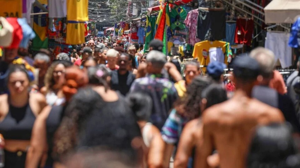 Leia mais sobre o artigo Intenção de Consumo das Famílias cresce 0,1% em julho, segundo CNC