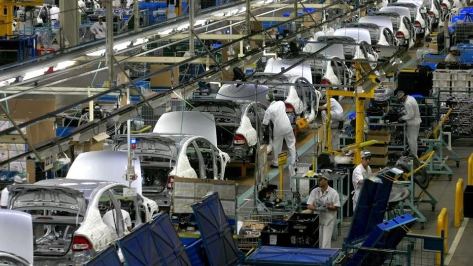 Leia mais sobre o artigo Produção de veículos no Brasil cresce 8,8% em 2026 e bate recorde