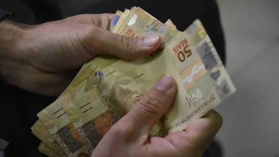Leia mais sobre o artigo Trabalhadores do comércio receberam R$ 369,2 bi em salários em 2024