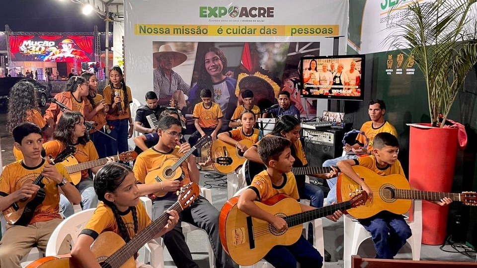 Governo do Acre reforça direitos de crianças e adolescentes com ações de conscientização na Expoacre Juruá