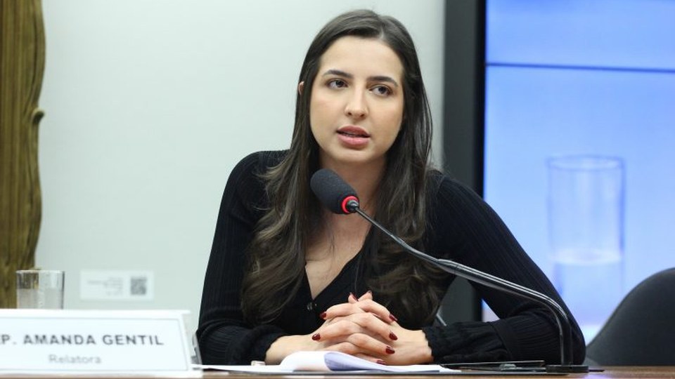 Projeto cria sistema para monitorar medidas protetivas e suspender porte de arma de agressor - Notícias