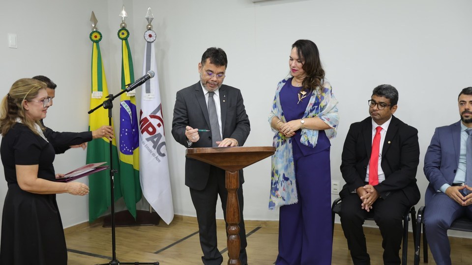 Kátia Rejane é nomeada procuradora-geral adjunta da Criança, do Adolescente e da Educação