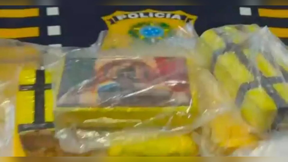 Leia mais sobre o artigo Casal é detido com quase 13 kg de crack em compartimento secreto de carro