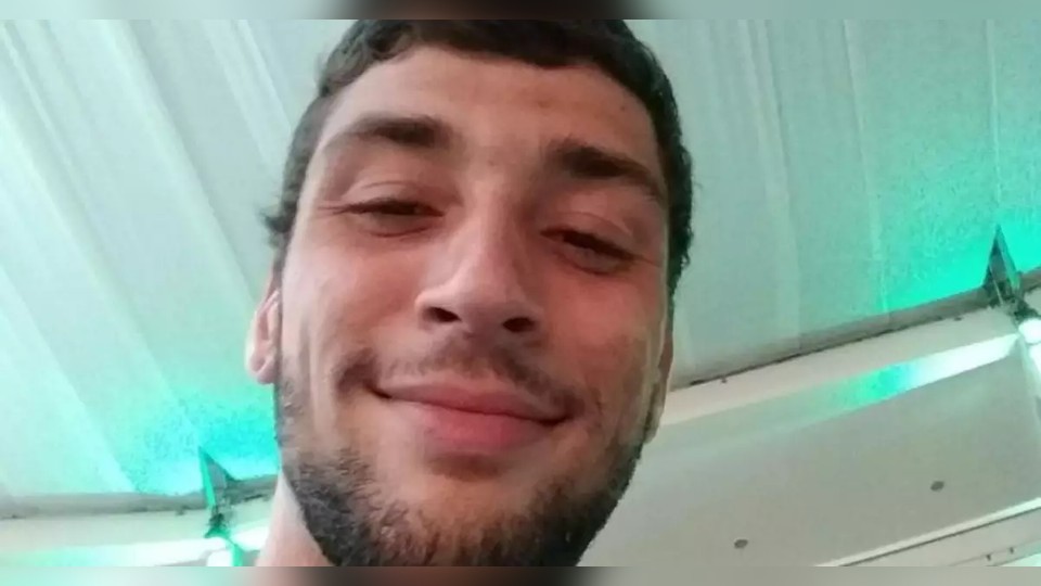 Leia mais sobre o artigo Mãe busca responsabilização de bets e influenciadores após perder filho para o vício