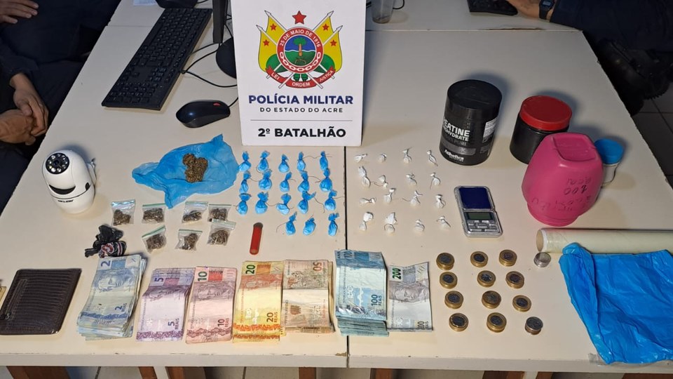 Leia mais sobre o artigo Suspeito é preso com drogas e munição durante ação policial no Belo Jardim I