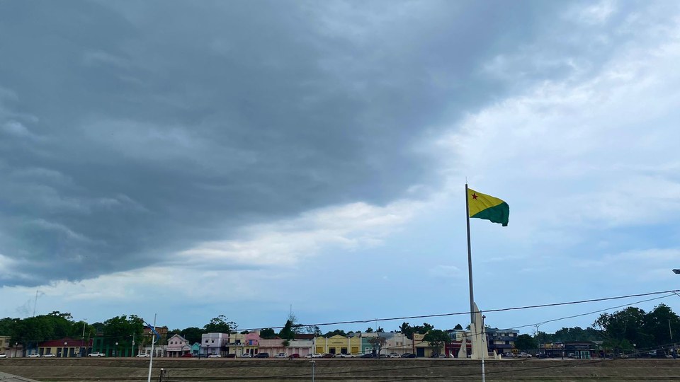 Leia mais sobre o artigo Inmet coloca todo o Acre sob alerta de chuvas e ventos fortes; confira