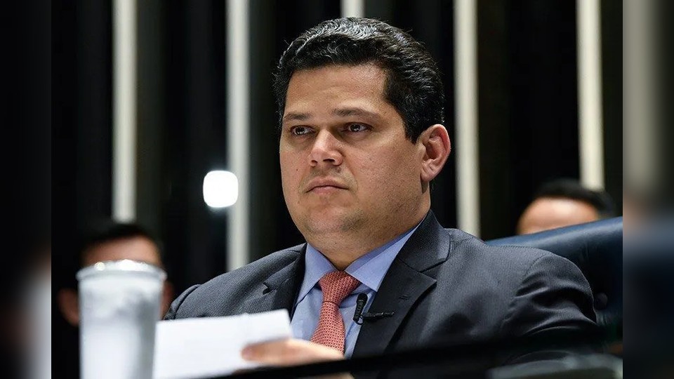 Leia mais sobre o artigo Alcolumbre planeja votar indicação de Pacheco ao TCU nesta semana