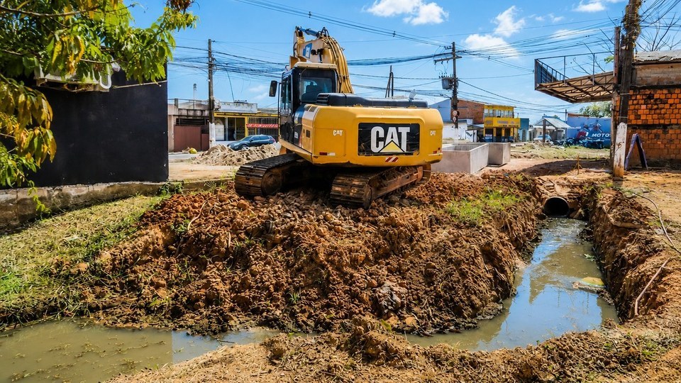 Prefeitura intensifica serviços de zeladoria e obras preventivas na Baixada da Sobral