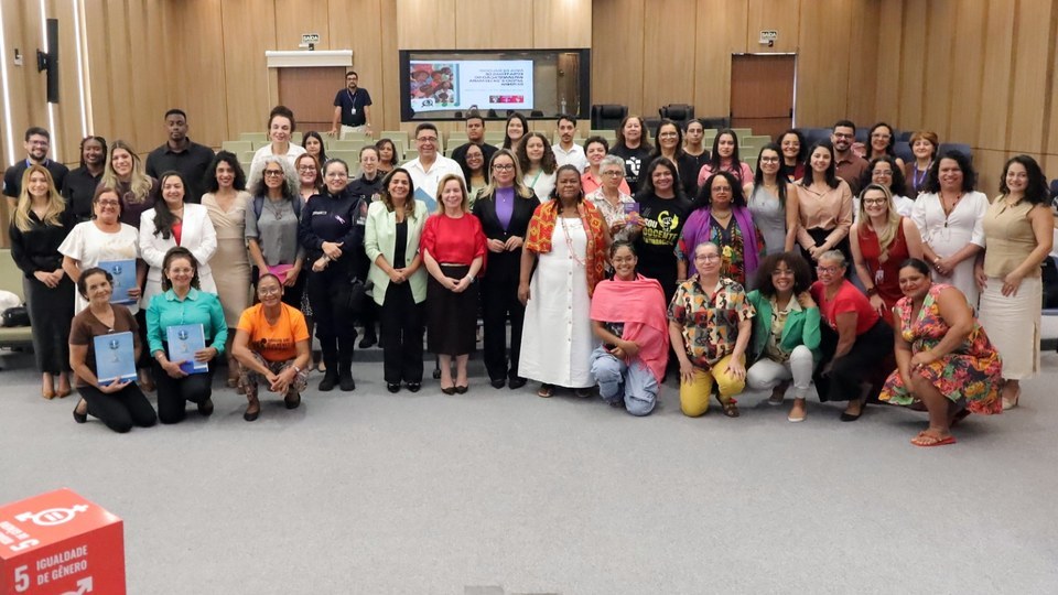MPAC participa de mesa de diálogo e assina termo para fortalecer implementação do artigo 8º da Lei Maria da Penha