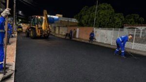 Prefeitura intensifica manutenção viária e mobiliza equipes em diferentes regiões de Rio Branco