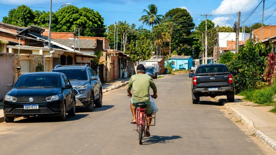 Prefeito de Rio Branco visita bairro Mocinha Magalhães e anuncia novos investimentos para a comunidade