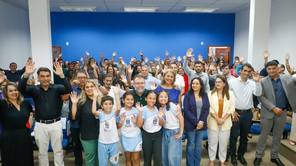 Prefeitura lança programa Na Ponta do Lápis e leva educação fiscal e financeira a mais de 8 mil alunos