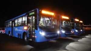A mudança começou: primeiros ônibus novos da JTP deixam fábrica em São Paulo rumo a Rio Branco