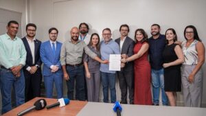 Prefeito assina decreto que fortalece a proteção de crianças e adolescentes em Rio Branco