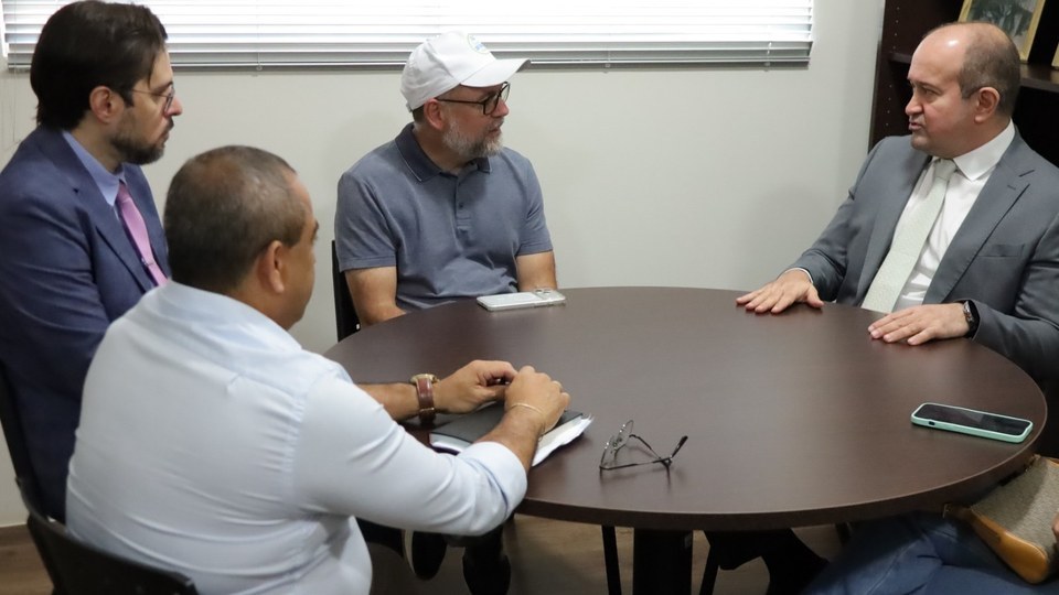 MPAC se reúne com Prefeitura de Rio Branco para tratar da transferência de créditos do transporte coletivo