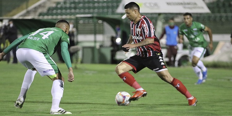 Leia mais sobre o artigo Botafogo SP perde de 2 a 1 para o Guaraní em Campinhas