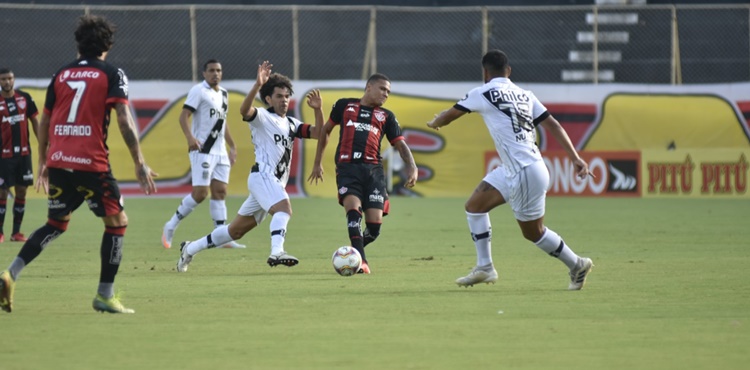 Leia mais sobre o artigo Vitória e Ponte Preta empatam sem gols pela 3ª rodada do returno da Série B