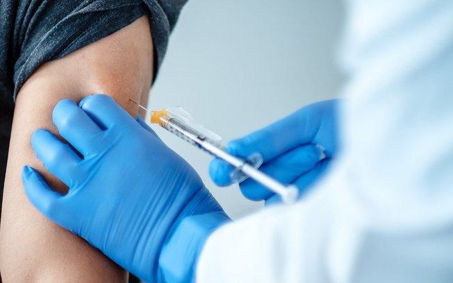 Leia mais sobre o artigo Covid-19: primeiros norte-americanos podem ser vacinados em dezembro