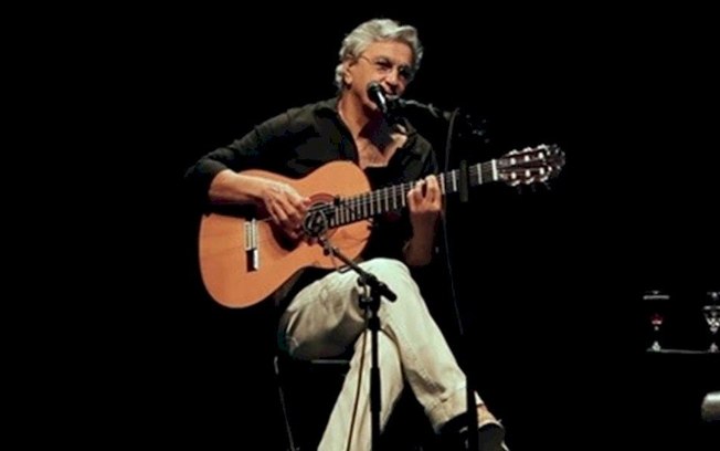 Leia mais sobre o artigo Caetano Veloso anuncia live para celebrar o Natal