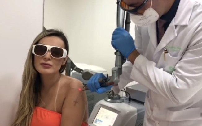 Leia mais sobre o artigo Andressa Urach remove tatuagens: “Nada contra, estou tirando porque sou modelo”