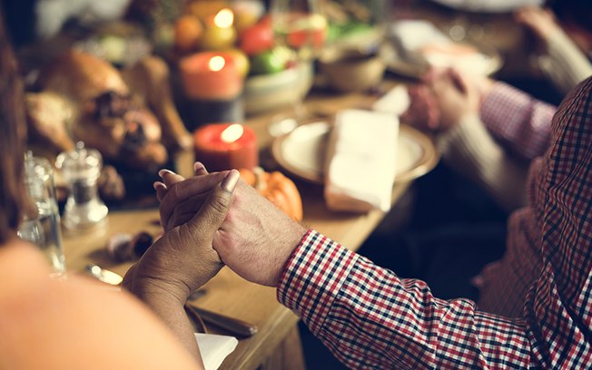 Leia mais sobre o artigo Salmos para agradecer a Deus no Dia de Ação de Graças