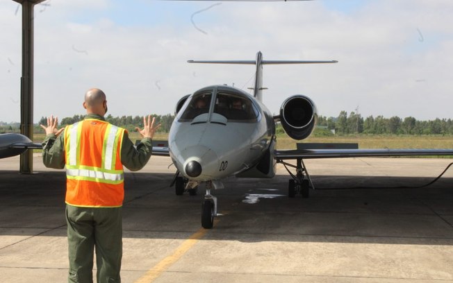 Leia mais sobre o artigo Força Aérea Brasileira desativa última unidade do jato Learjet R-35A