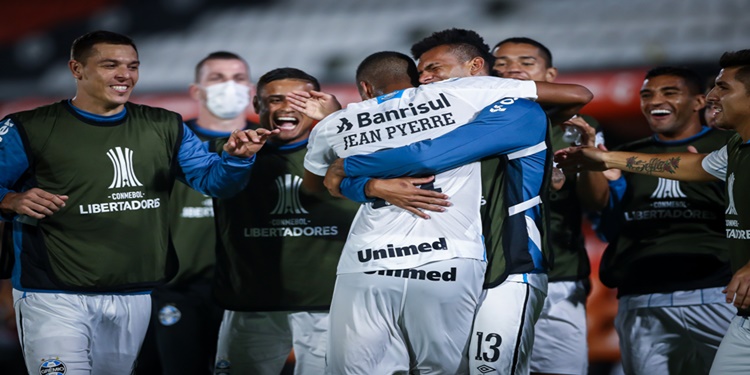 Leia mais sobre o artigo Grêmio vence o Guarani e constrói vantagem para chegar nas quartas de final da Libertadores