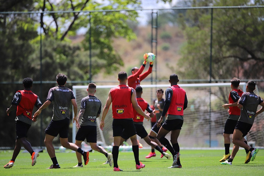 Leia mais sobre o artigo Atlético MG usa tempo livre para treinar visando próximo confronto