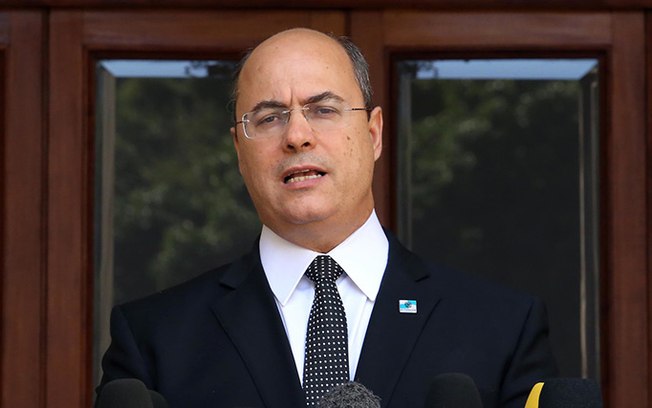 Leia mais sobre o artigo Witzel comemora absolvição do governador de Santa Catarina em impeachment