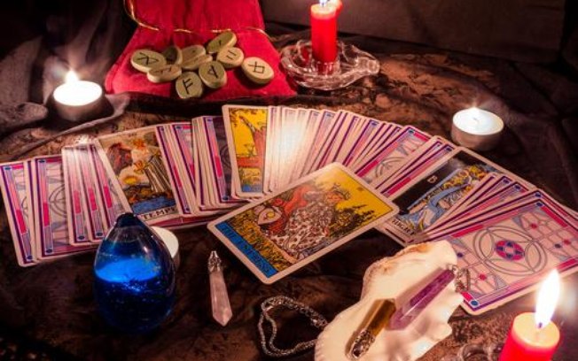 Leia mais sobre o artigo Como o tarot pode me ajudar?