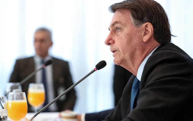 Leia mais sobre o artigo Bolsonaro sobre aumento: “Se nada fizermos, poderemos ter apagões”