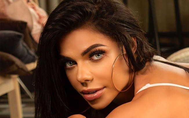 Leia mais sobre o artigo Miss Bumbum Suzy Cortez sofre assalto, tentativa de extorsão e ataque de hacker