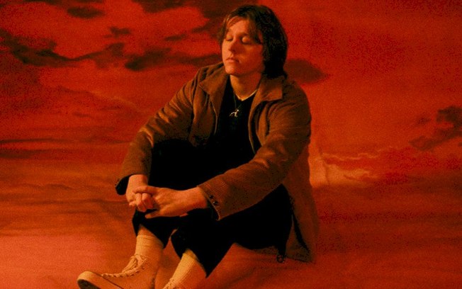 Leia mais sobre o artigo Lewis Capaldi anuncia live para dezembro