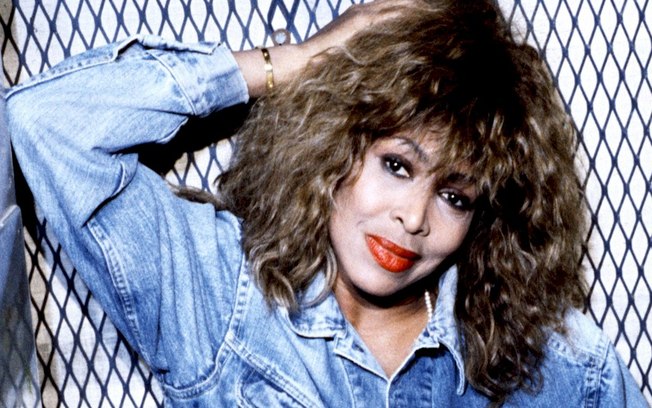 Leia mais sobre o artigo Tina Turner: clássico “What’s Love Got To Do With It” ganha clipe em nova versão