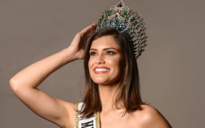 Leia mais sobre o artigo Com Covid-19, Miss Brasil vai à padaria comprar pão e diz temer preconceito