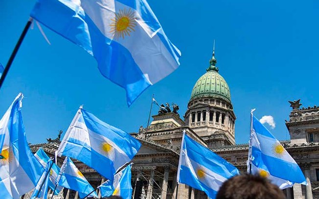 Leia mais sobre o artigo Congresso da Argentina aprova imposto sobre riquezas