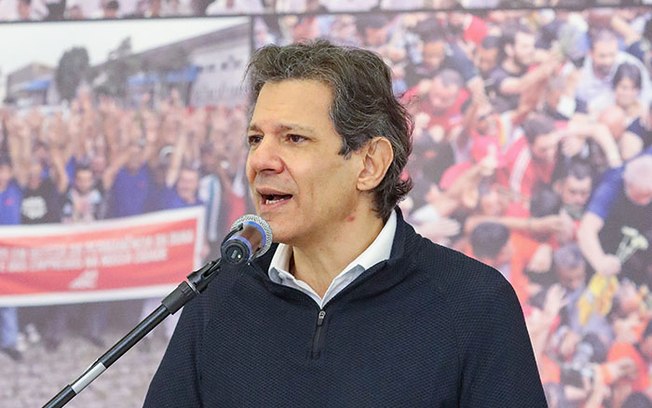 Leia mais sobre o artigo “É prematuro”, diz Haddad sobre risco de Bolsonaro não ser reeleito em 2022