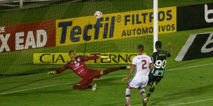 Leia mais sobre o artigo Figueirense vence o Náutico no encerramento da 26ª rodada da Série B