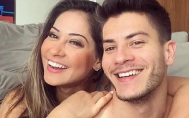 Leia mais sobre o artigo Mayra Cardi diz que Arthur Aguiar era PHD na cama: ‘Ninguém vai alcançar’